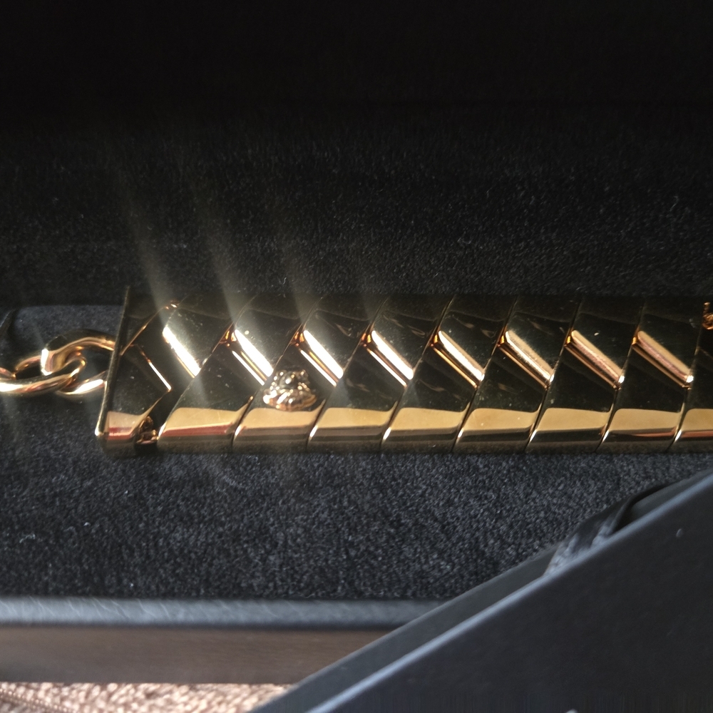 Authentic Versace Medusa Bond Bracelet LIKE NEW - Picture 5 of 15